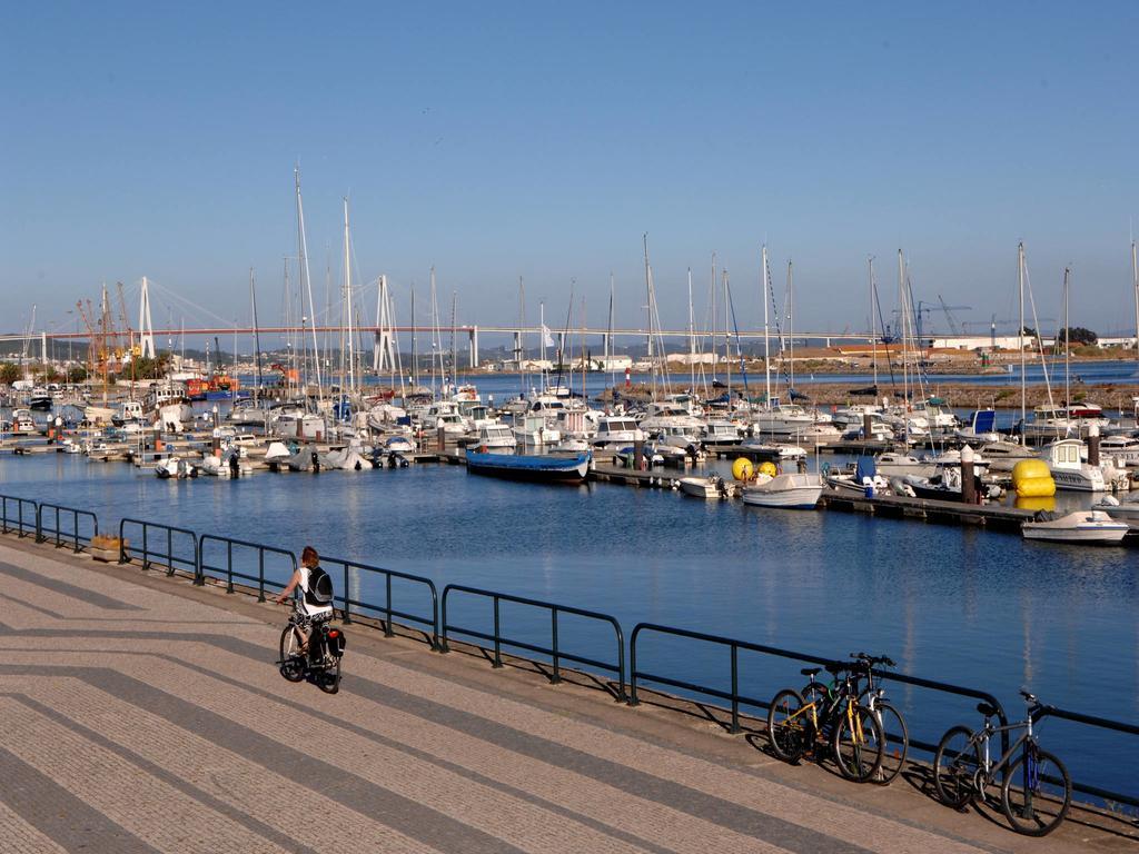 Marina Charming House Hotel Figueira da Foz Exterior photo